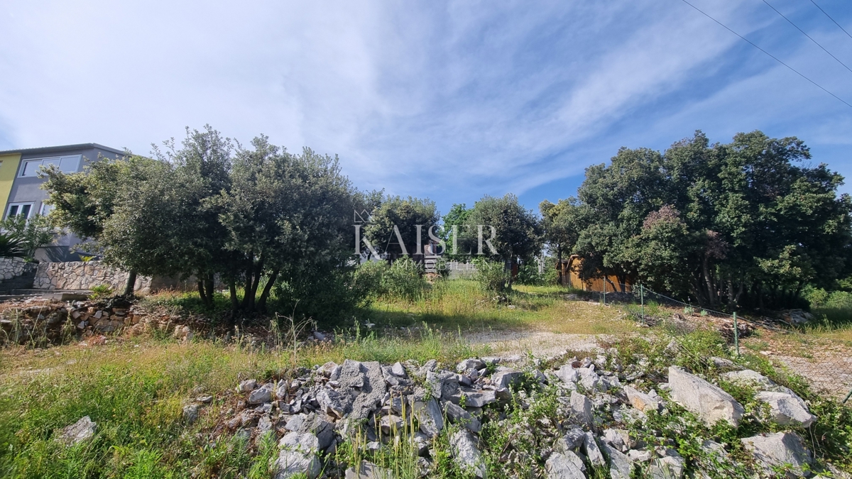 Marčana, Kavran - manjša hiša z vrtom