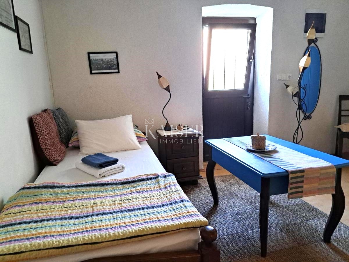 Otok Krk, Krk - očarljiva hiša 75m2 le 150m od morja