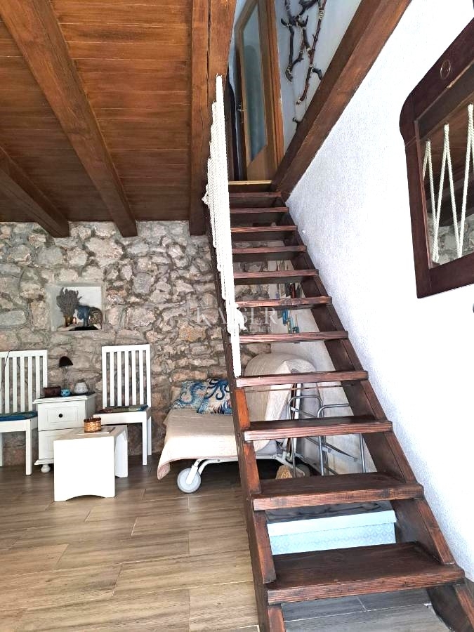 Otok Krk, Krk - očarljiva hiša 75m2 le 150m od morja