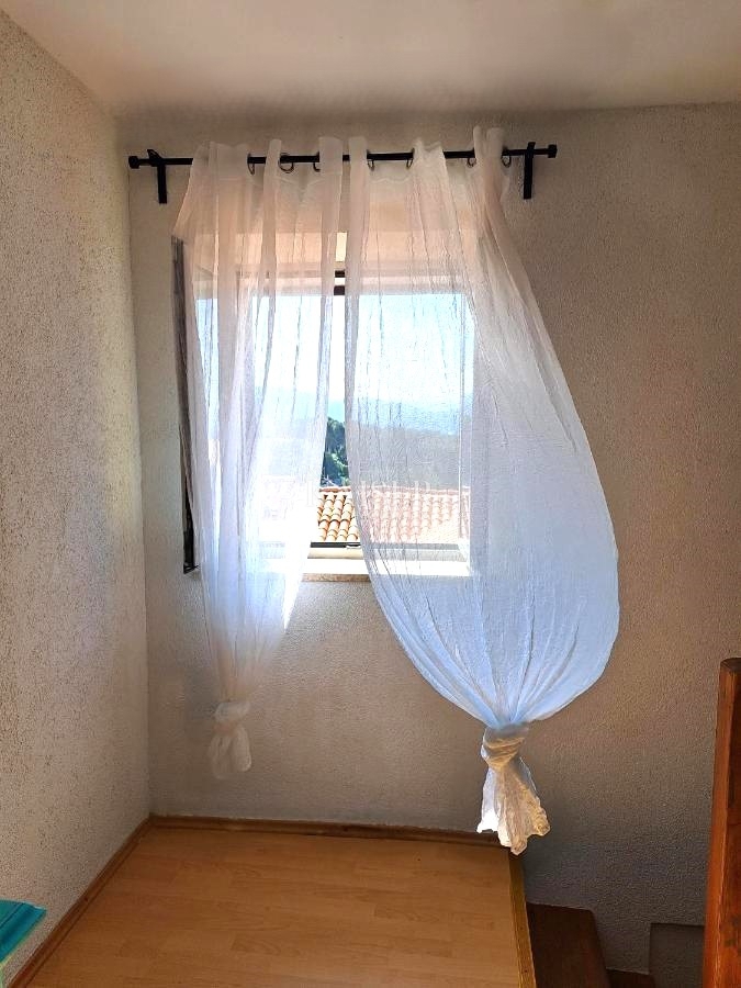 Otok Krk, Krk - očarljiva hiša 75m2 le 150m od morja