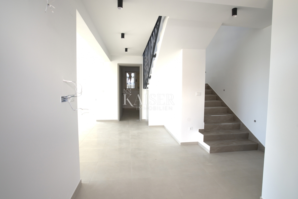 Žaborić, Jasenovo - Luksuzna trisobna hiša 171,15 m² s panoramskim pogledom na morje