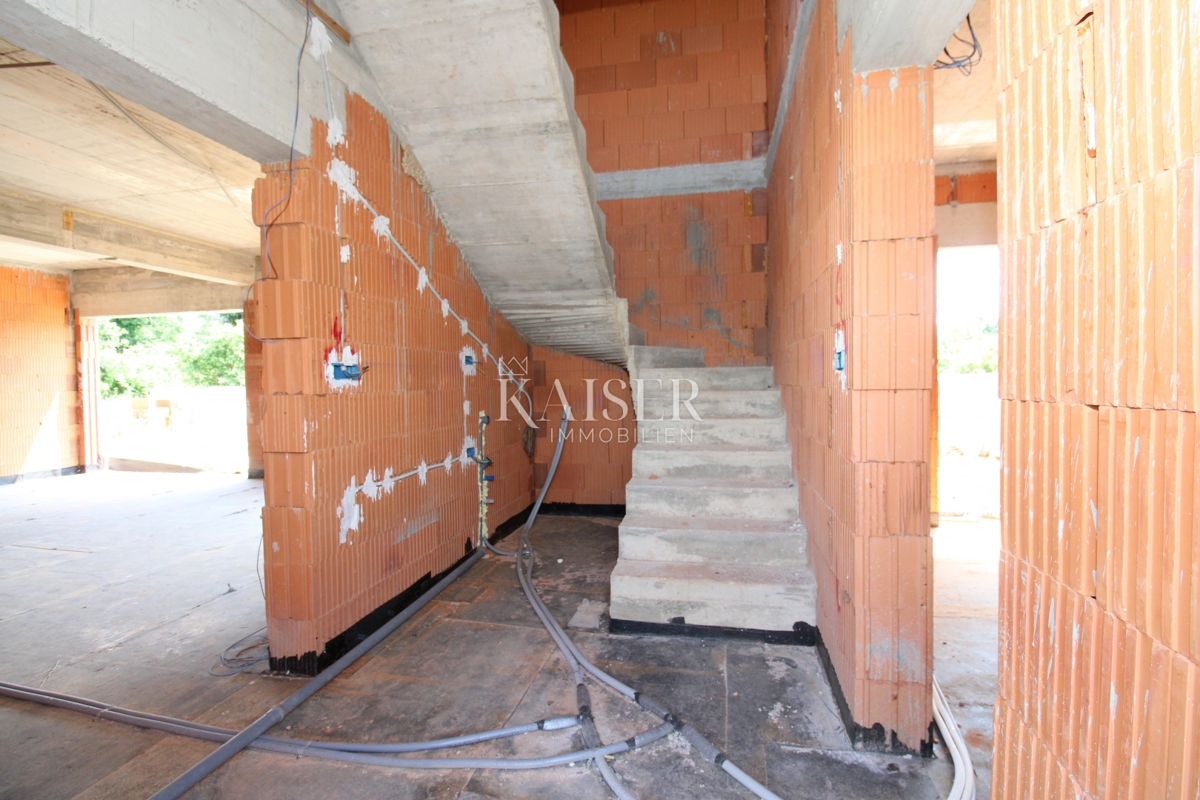 Hiša Pula, 170m2