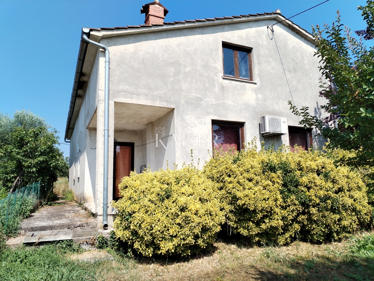 Istra, Savudrija, Crveni vrh, samostojna hiša