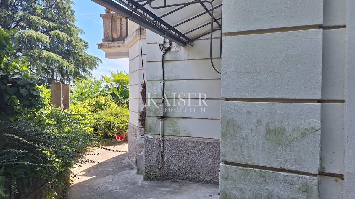 Opatija, blizu centra, stanovanje 152 m2, pritličje
