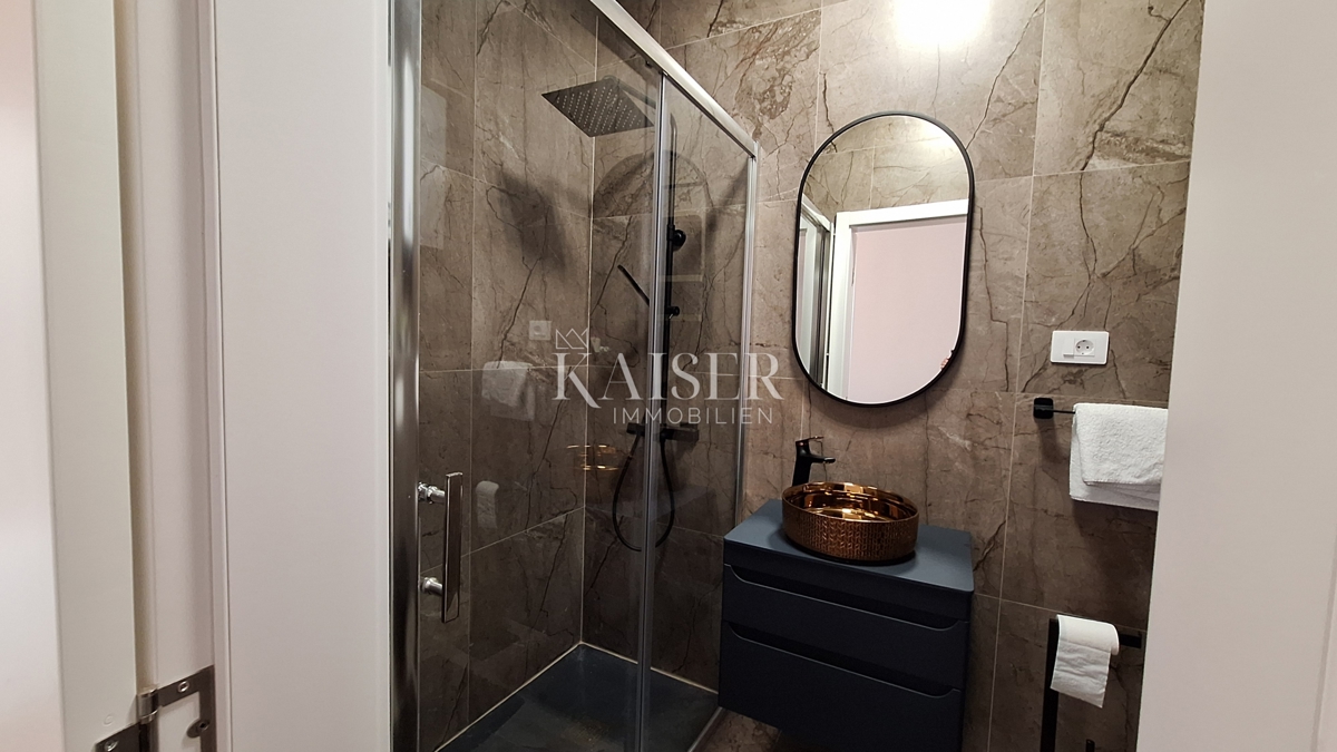 Opatija, blizu centra, stanovanje 152 m2, pritličje