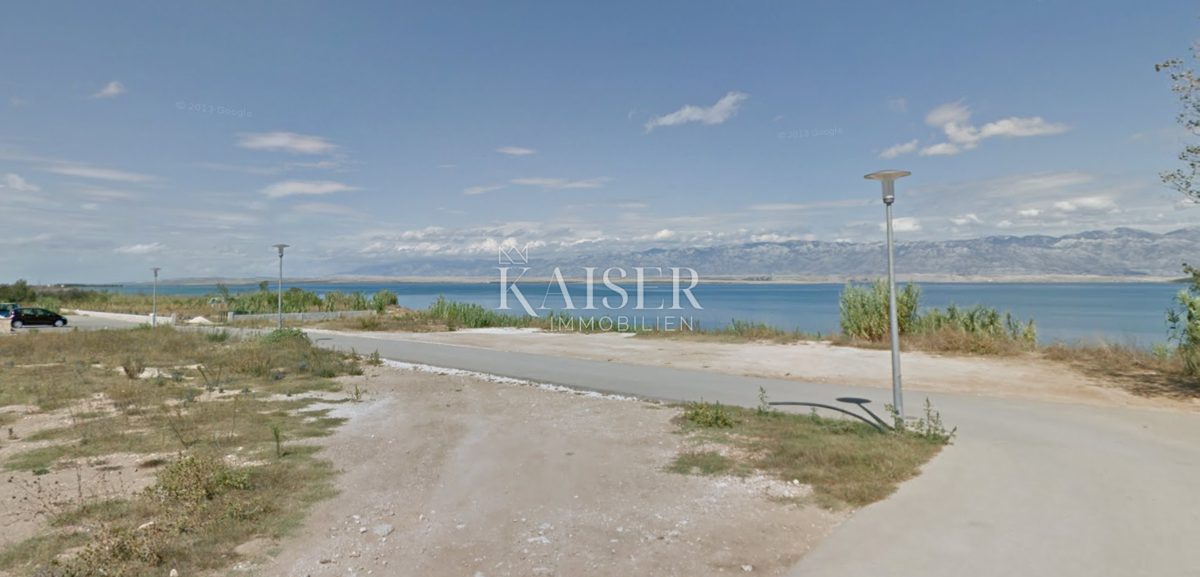 PRIVLAKA, SABUNIKE – ZAZIDLJIVA PARCELA 400M OD PEŠČENE PLAŽE