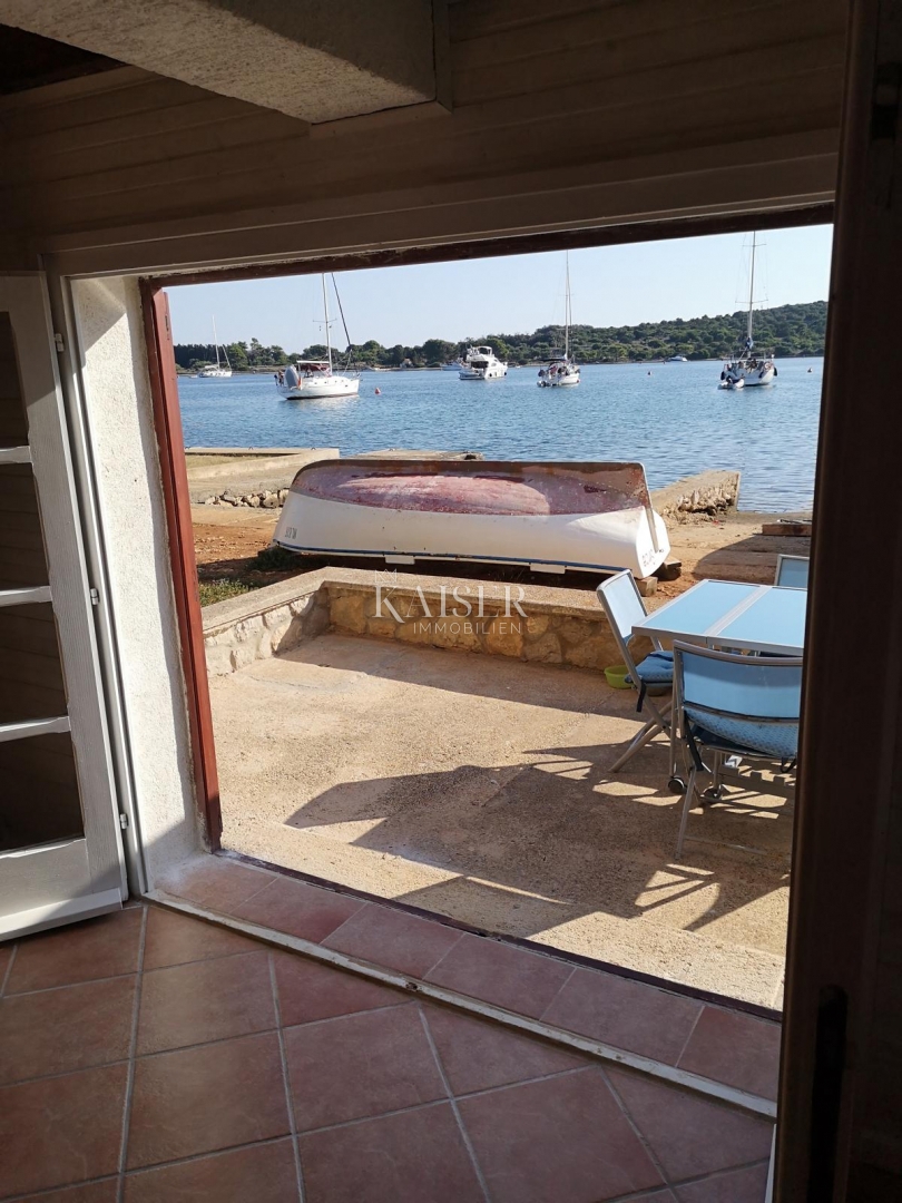 Mali Lošinj, Ilovik - Hiša na obali