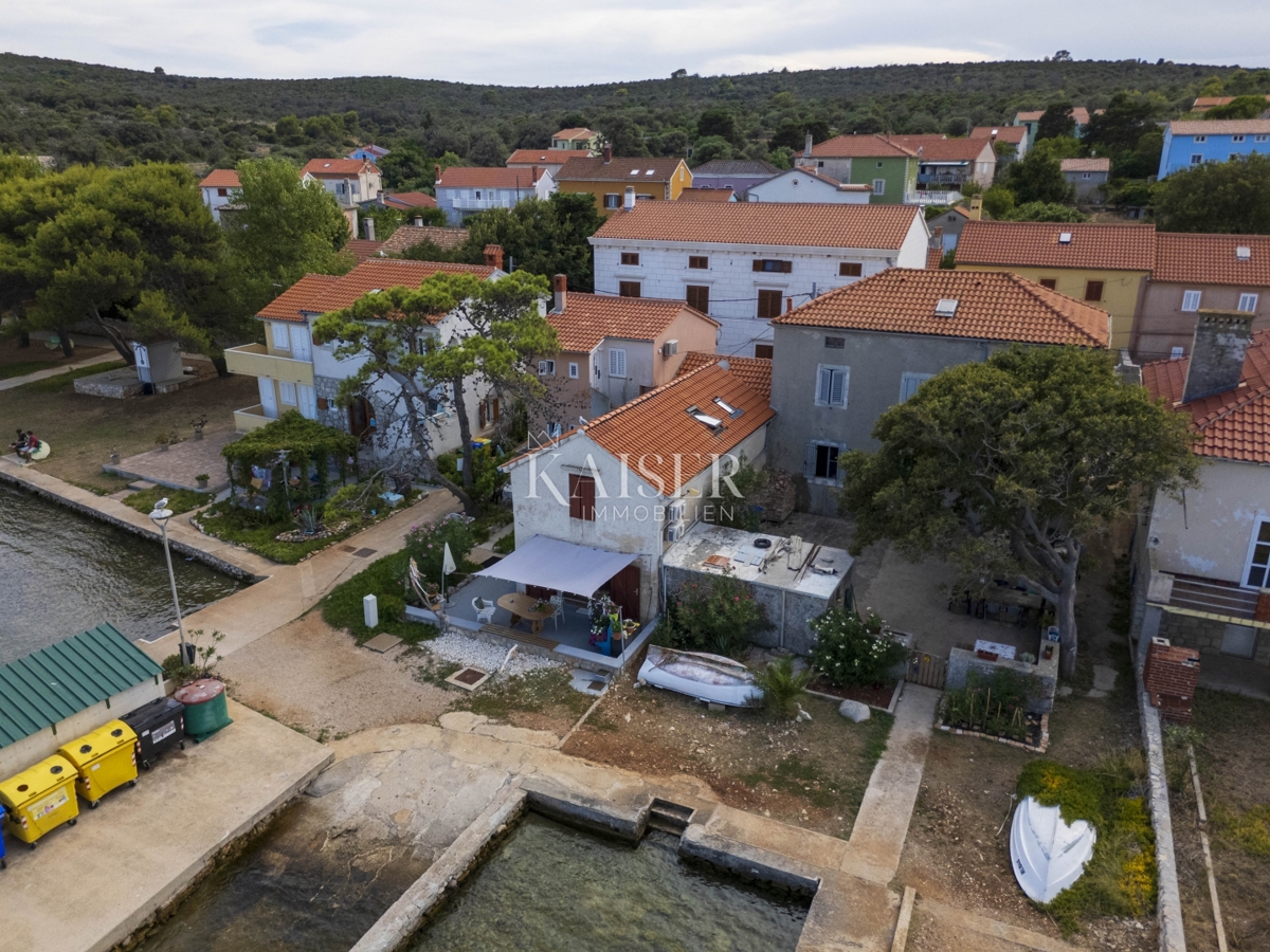 Mali Lošinj, Ilovik - Hiša na obali