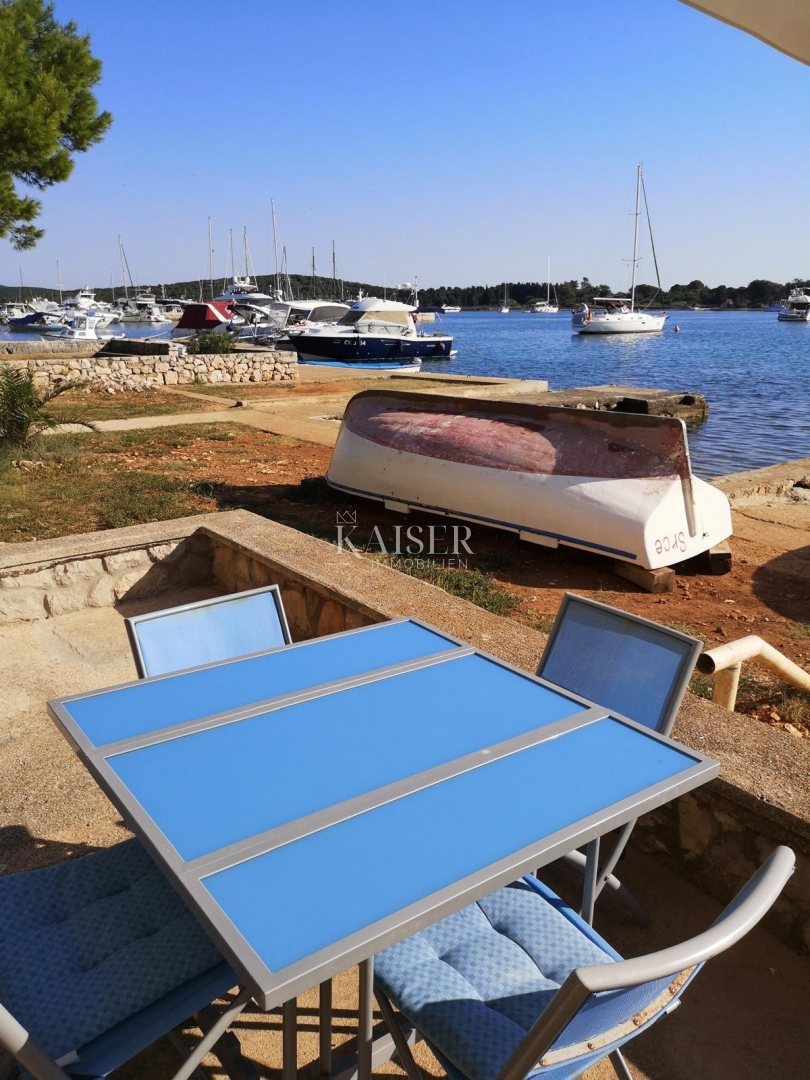 Mali Lošinj, Ilovik - Hiša na obali