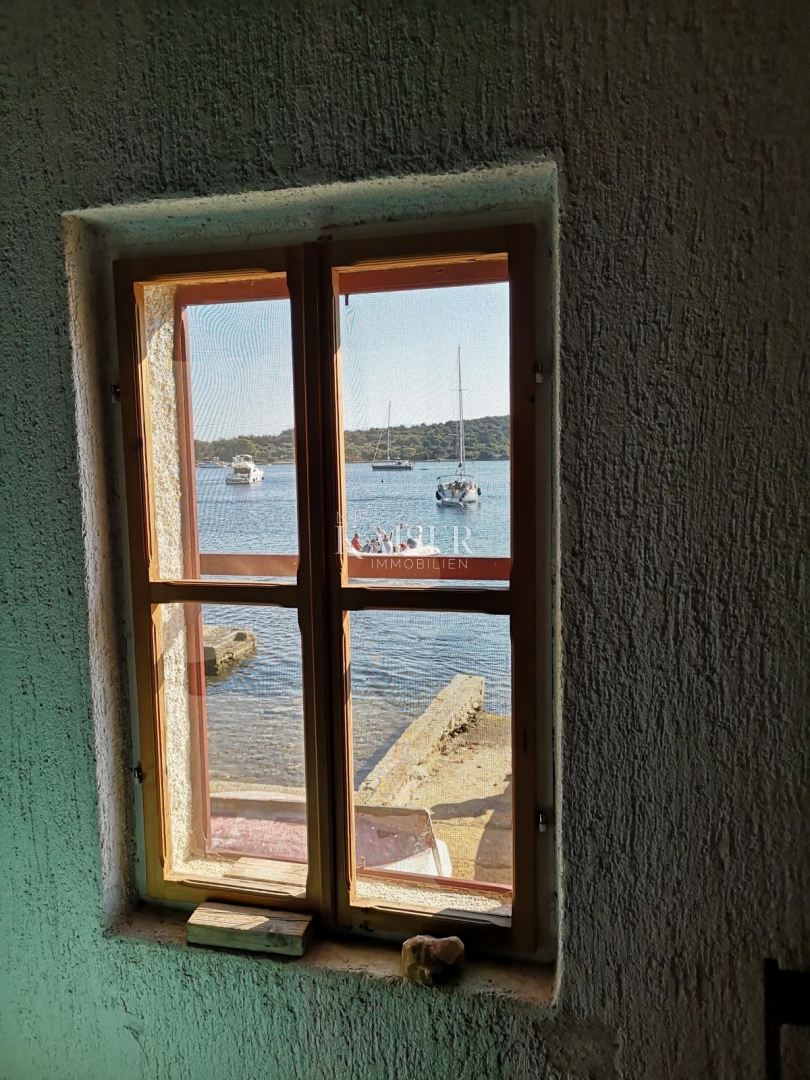 Mali Lošinj, Ilovik - Hiša na obali