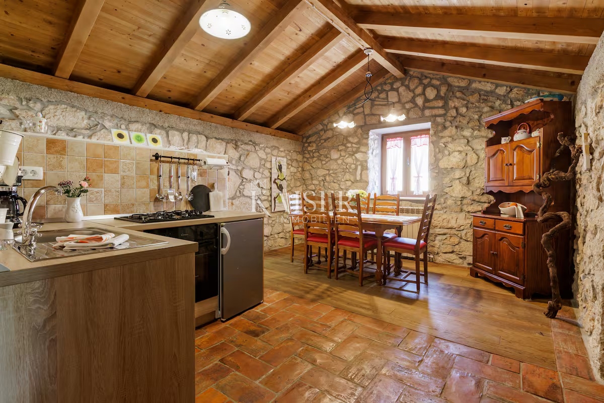 Opatija, Brseč - očarljiva hiša s čudovitim pogledom na morje, 120 m2