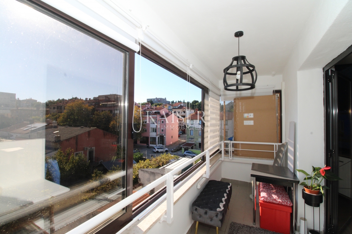 Istra, Pula - prenovljeno stanovanje 60m2 na odlični lokaciji 