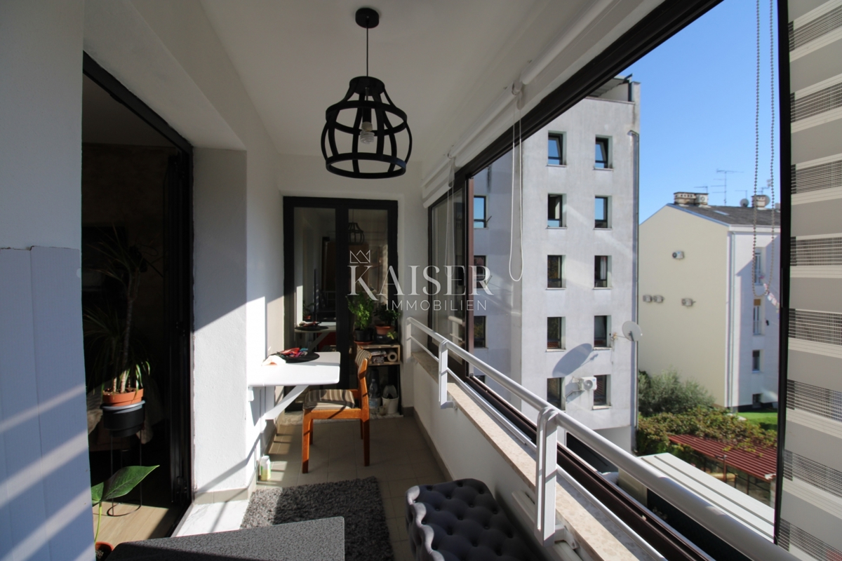 Istra, Pula - prenovljeno stanovanje 60m2 na odlični lokaciji 