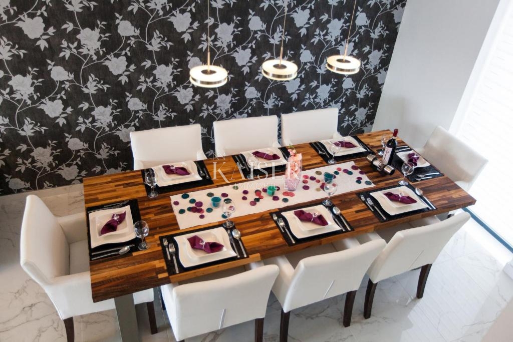 Vila Grižane-Belgrad, Vinodolska Općina, 220m2