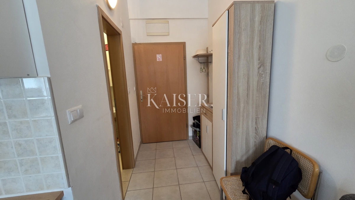 Novi Vinodolski - apartma, studio z ločeno sobo in pogledom na morje