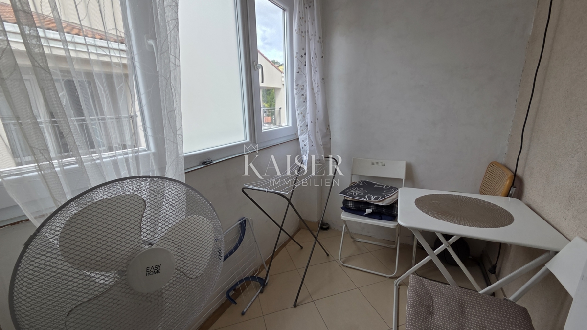 Novi Vinodolski - apartma, studio z ločeno sobo in pogledom na morje