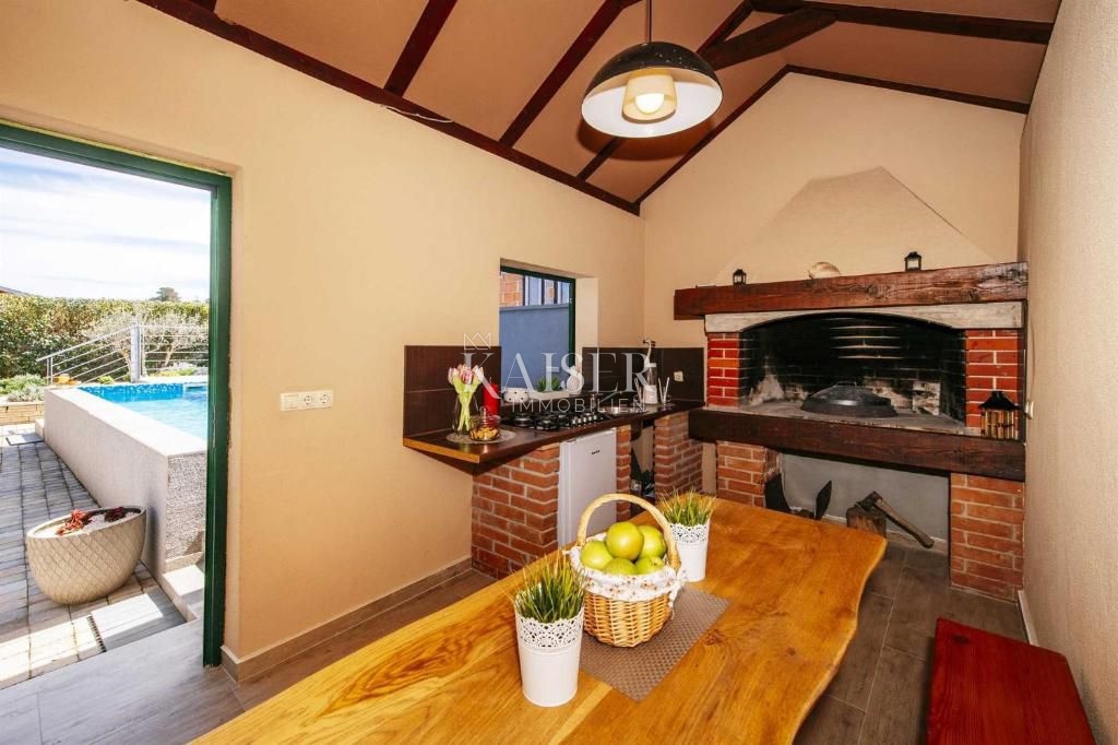 Hiša Crno, Zadar, 510m2