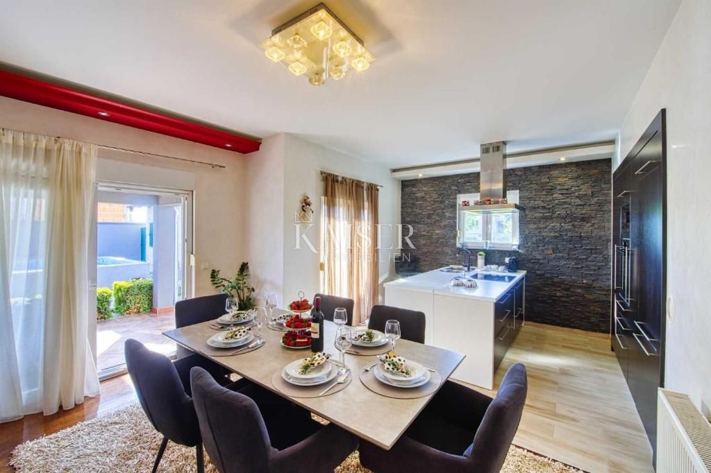 Hiša Crno, Zadar, 510m2