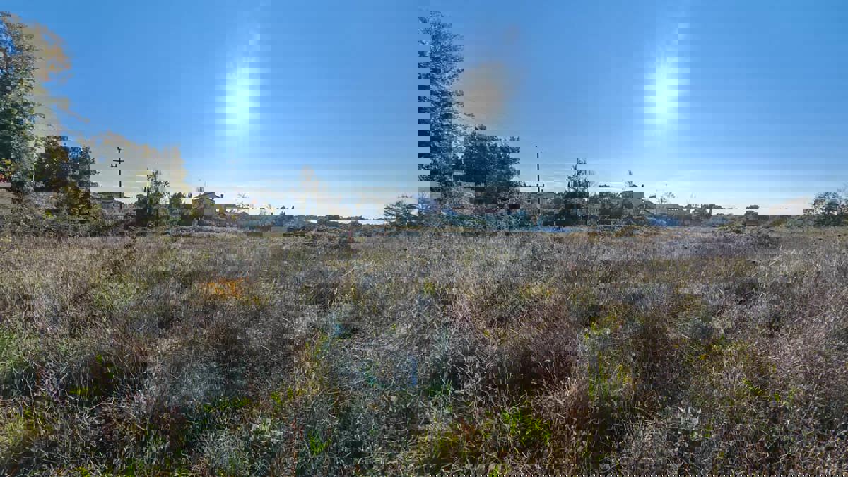 Istra, Pula - gradbeno zemljišče 810 m² na mirni lokaciji