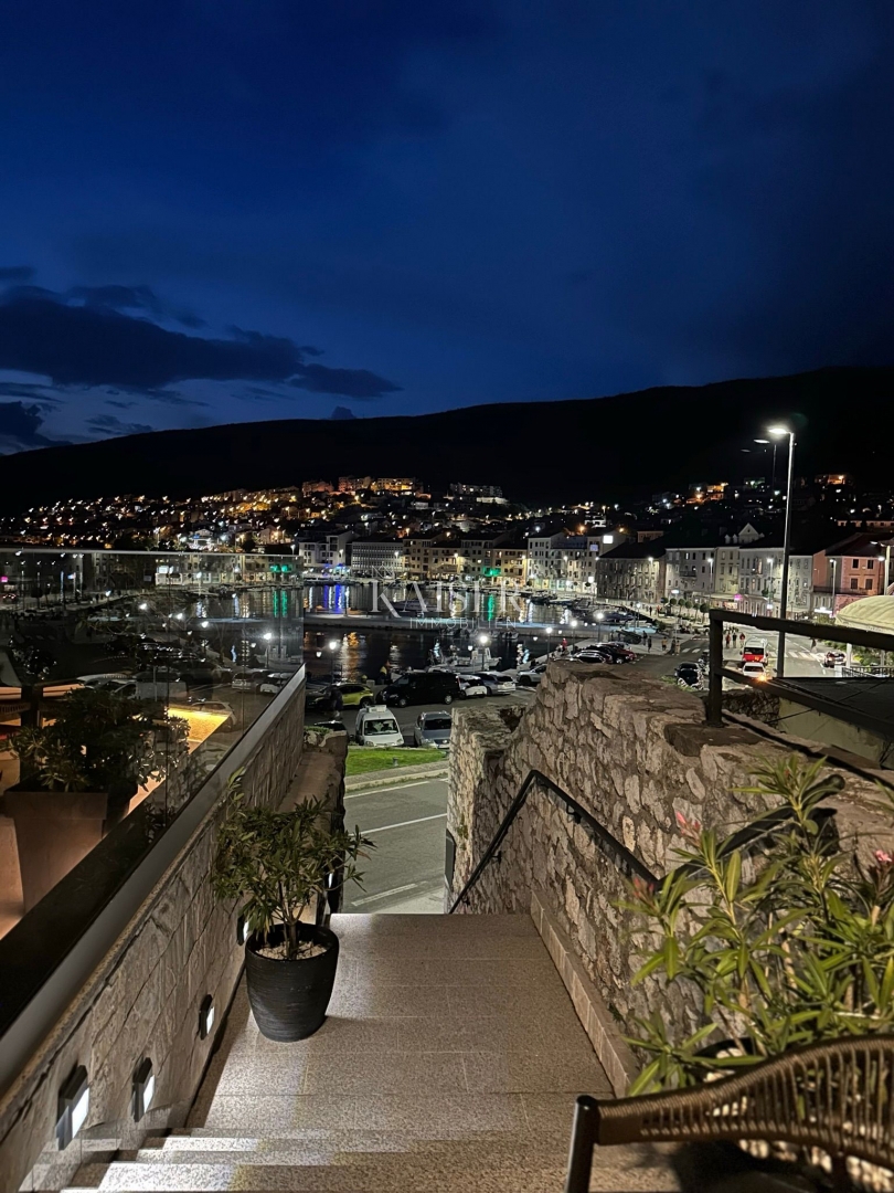 Luksuzni novozgrajeni hotel A+ z restavracijo, na odlični lokaciji ob morju, Senj