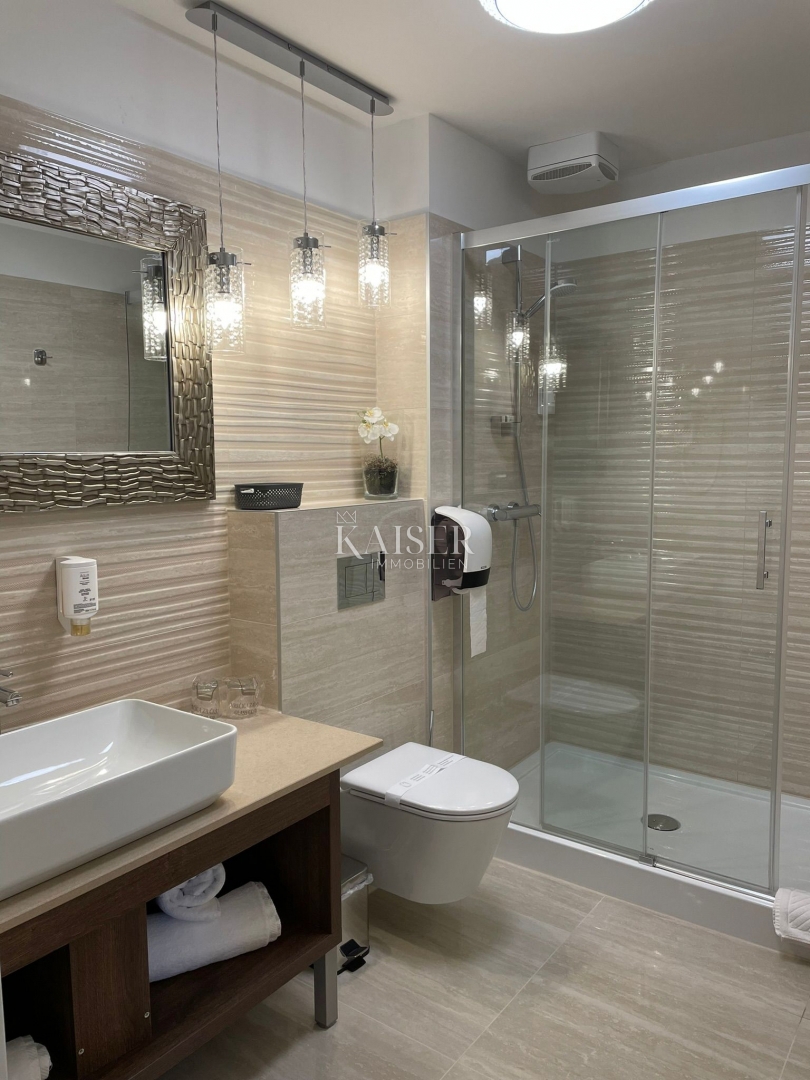 Luksuzni novozgrajeni hotel A+ z restavracijo, na odlični lokaciji ob morju, Senj