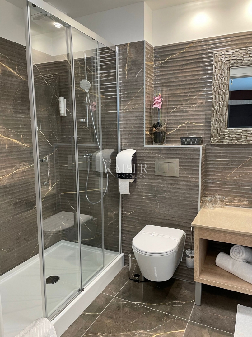 Luksuzni novozgrajeni hotel A+ z restavracijo, na odlični lokaciji ob morju, Senj