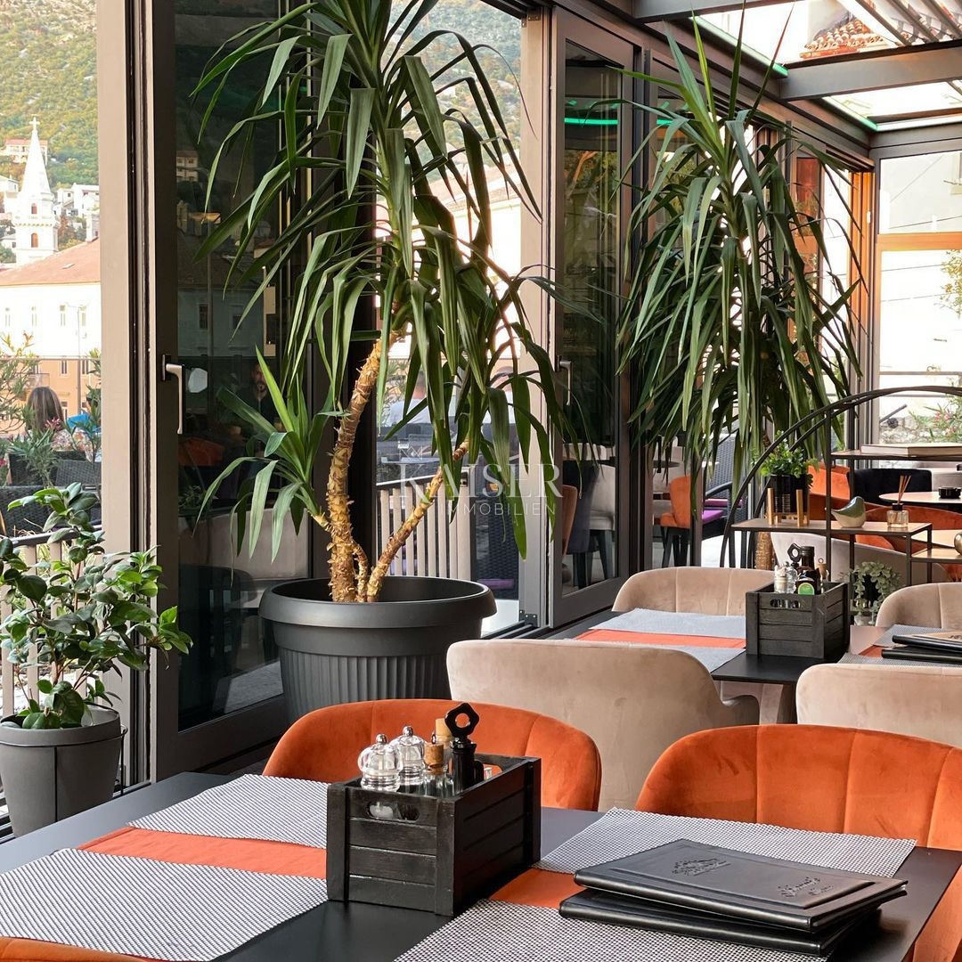 Luksuzni novozgrajeni hotel A+ z restavracijo, na odlični lokaciji ob morju, Senj