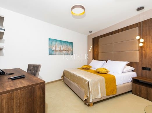 Luksuzni novozgrajeni hotel A+ z restavracijo, na odlični lokaciji ob morju, Senj