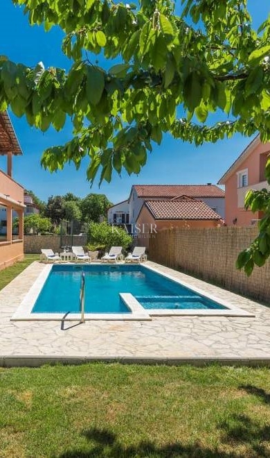 Hiša Loborika, Marčana, 220m2