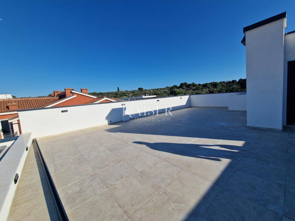 Čiovo, Luksuzni penthouse s strešno teraso in panoramskim pogledom na morje