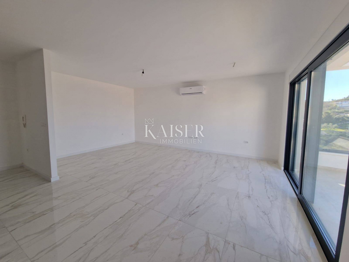 Čiovo, Luksuzni penthouse s strešno teraso in panoramskim pogledom na morje