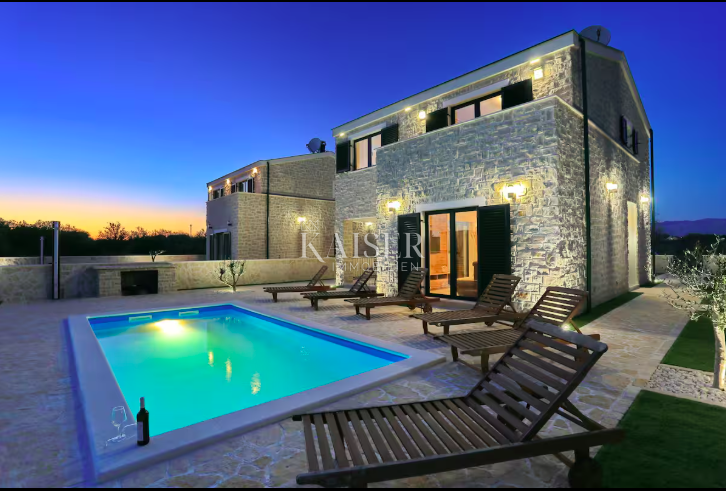 Hiša Privlaka, 110m2