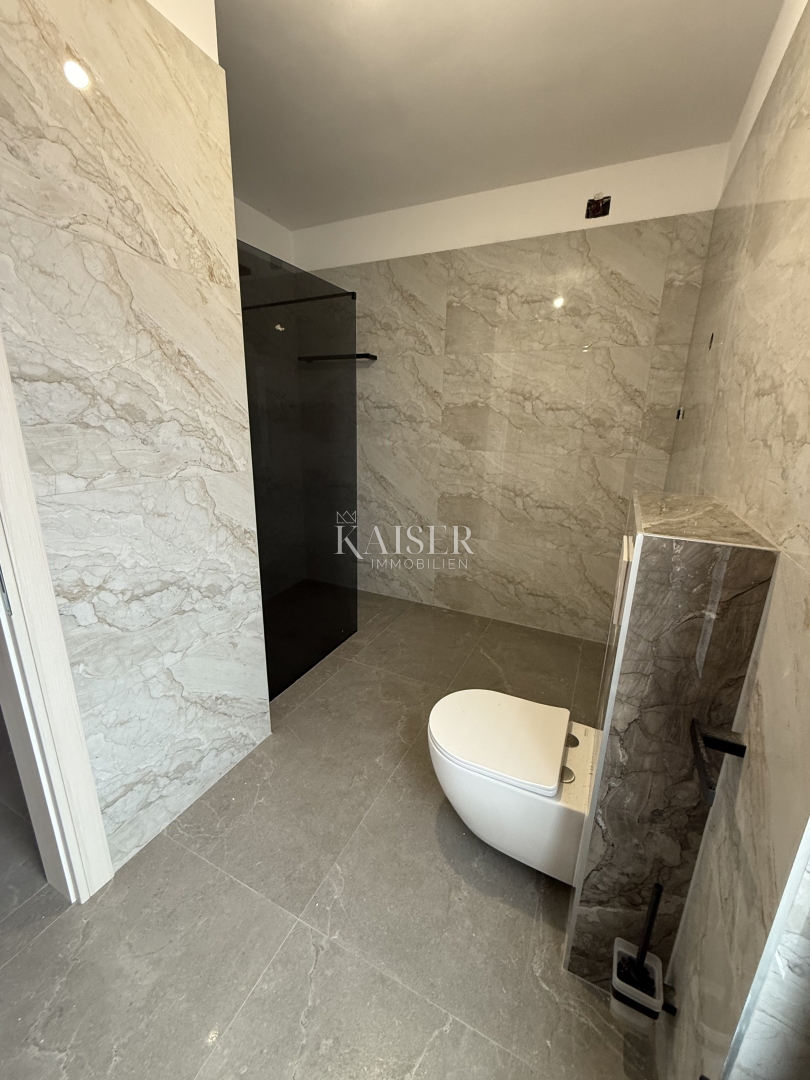 Crikvenica, luksuzna vila z bazenom in pogledom na morje