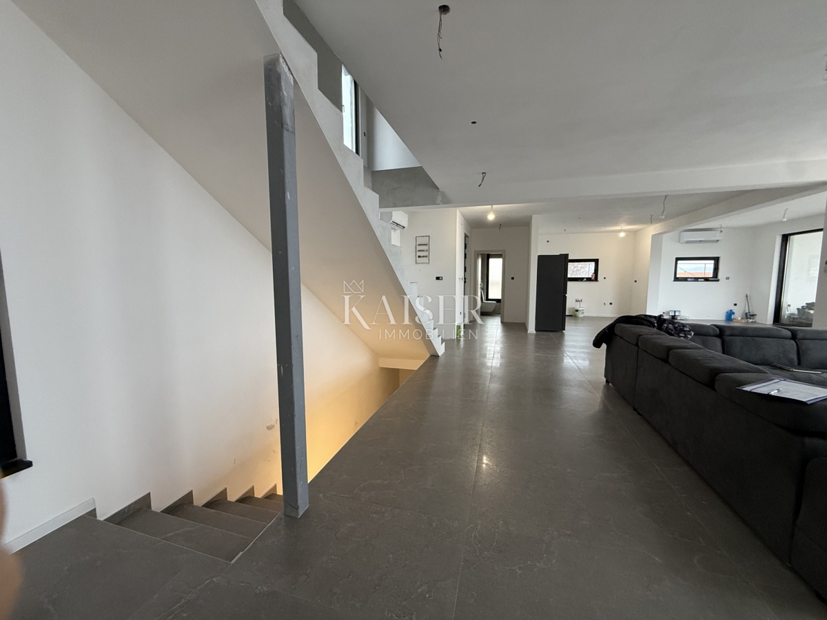 Crikvenica, luksuzna vila z bazenom in pogledom na morje