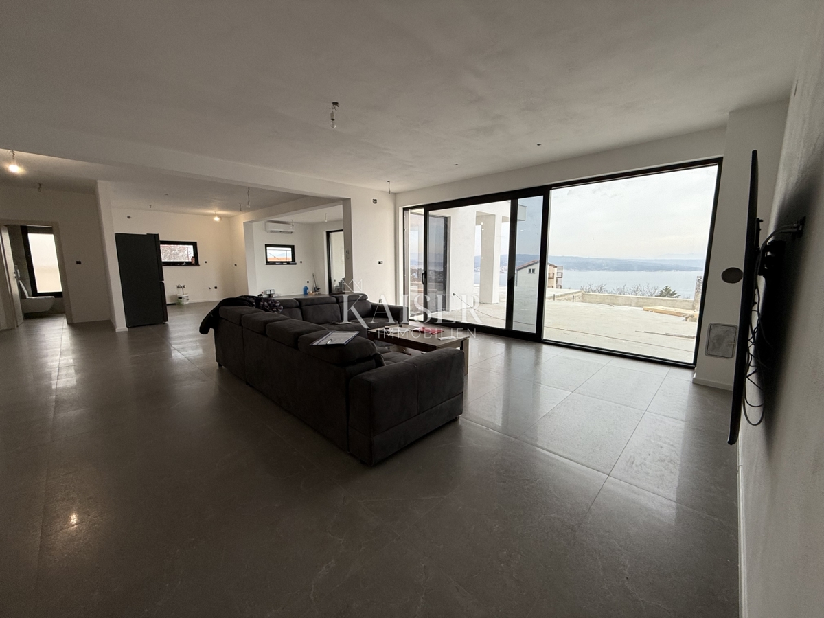 Crikvenica, luksuzna vila z bazenom in pogledom na morje