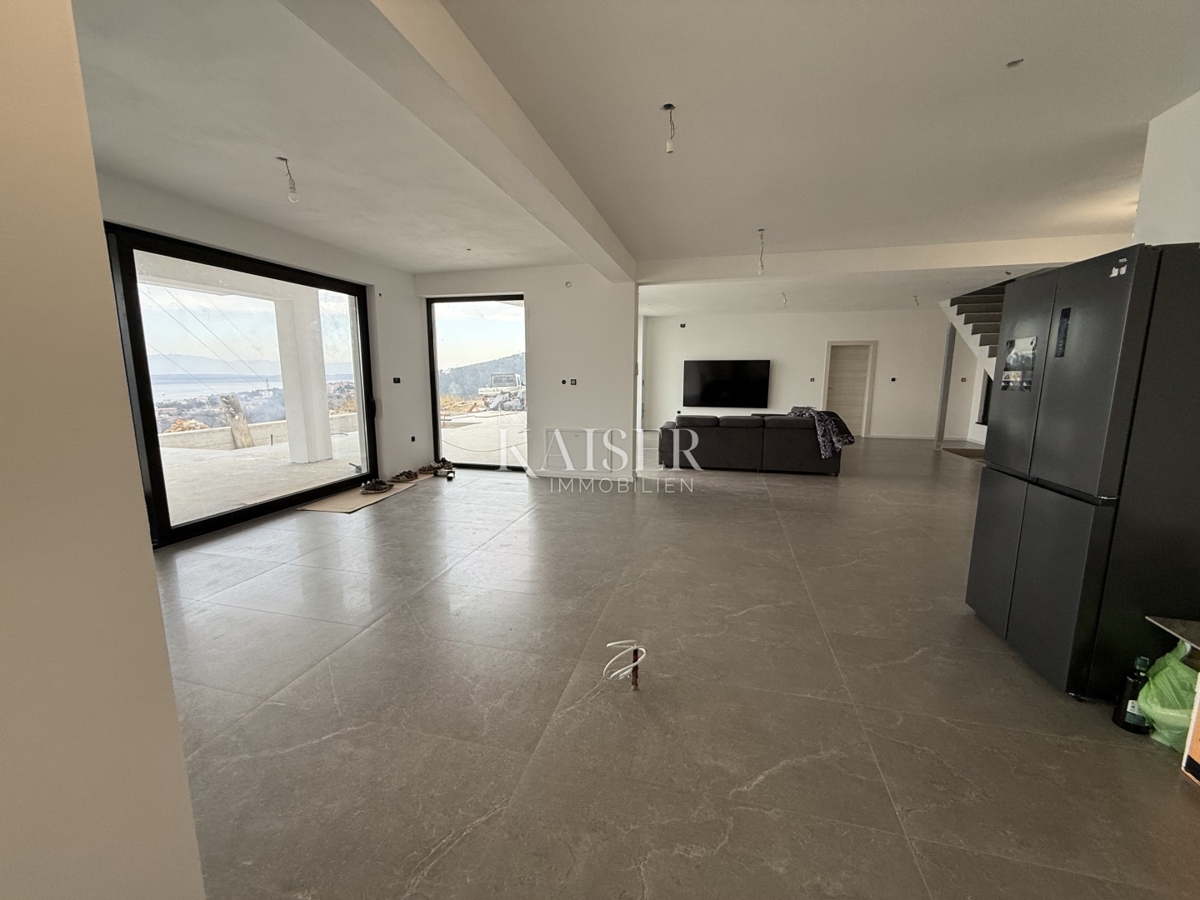 Crikvenica, luksuzna vila z bazenom in pogledom na morje