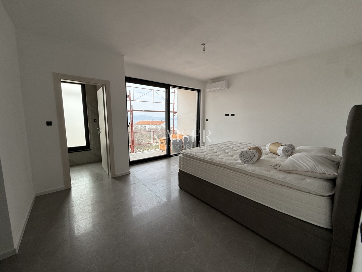 Crikvenica, luksuzna vila z bazenom in pogledom na morje