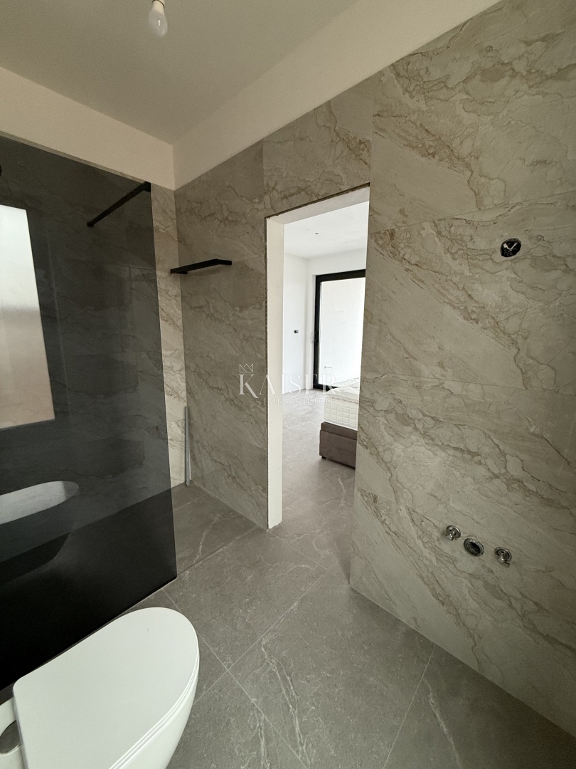 Crikvenica, luksuzna vila z bazenom in pogledom na morje