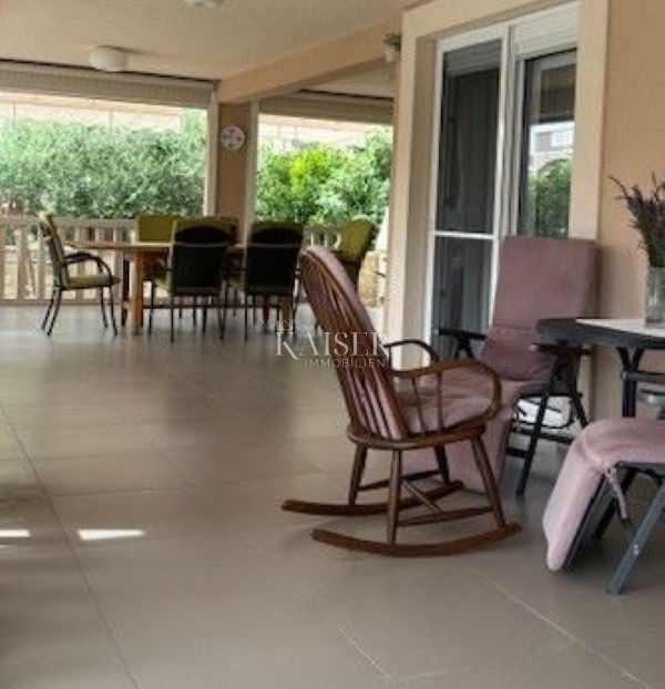 Zadar, Vir - čudovita družinska hiša 331m2 - 890.000 eur 300 m od plaže