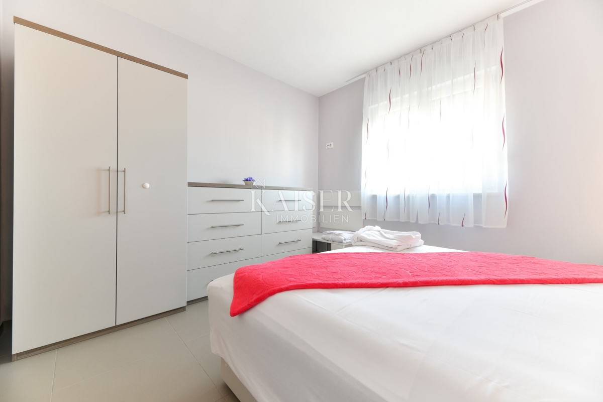 Zadar, Vir - čudovita družinska hiša 331m2 - 890.000 eur 300 m od plaže