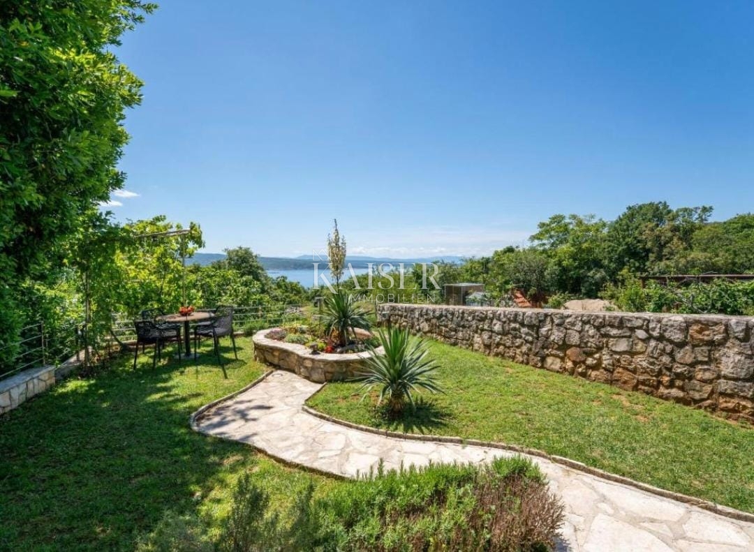 Crikvenica - kamnita hiša s čudovitim razgledom