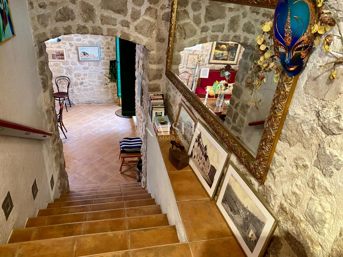 Stanovanje Grad, Šibenik, 108m2