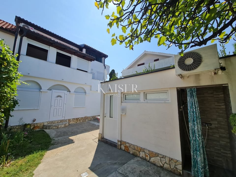 Zadar - Sabunike hiša s 6 apartmaji 233 m2