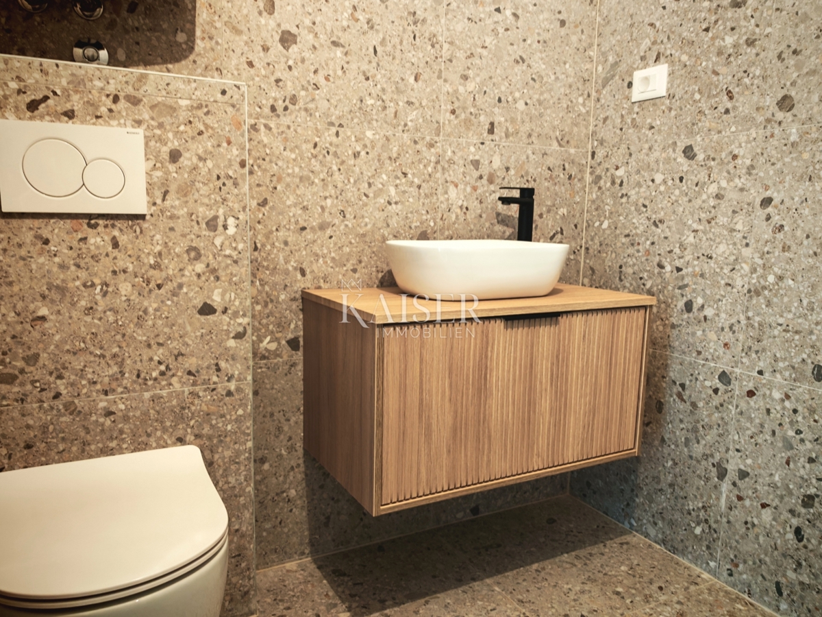 Istra, Banjole - 50m2 stanovanje v novogradnji z vrtom in parkiriščem