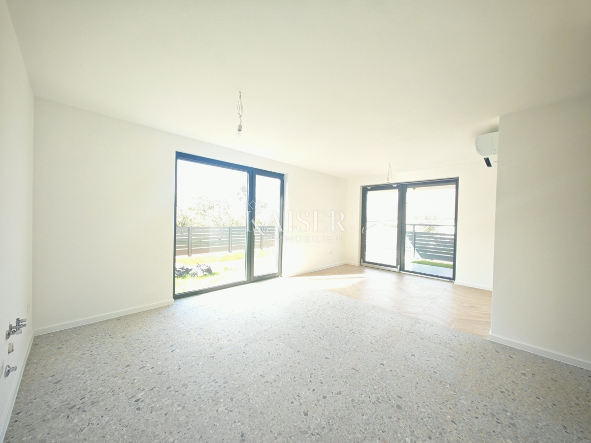 Istra, Banjole - 50m2 stanovanje v novogradnji z vrtom in parkiriščem