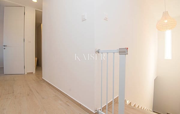 Vila Zablaće, Šibenik - Okolica, 470m2