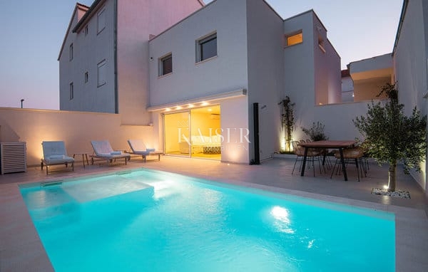 Vila Zablaće, Šibenik - Okolica, 470m2