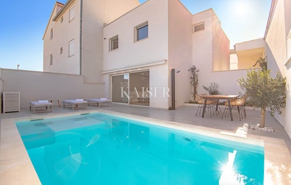 Vila Zablaće, Šibenik - Okolica, 470m2