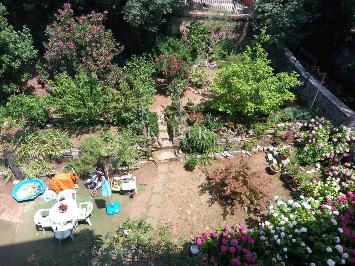 Rijeka, Center - stanovanje 114 m2, v bližini Korza