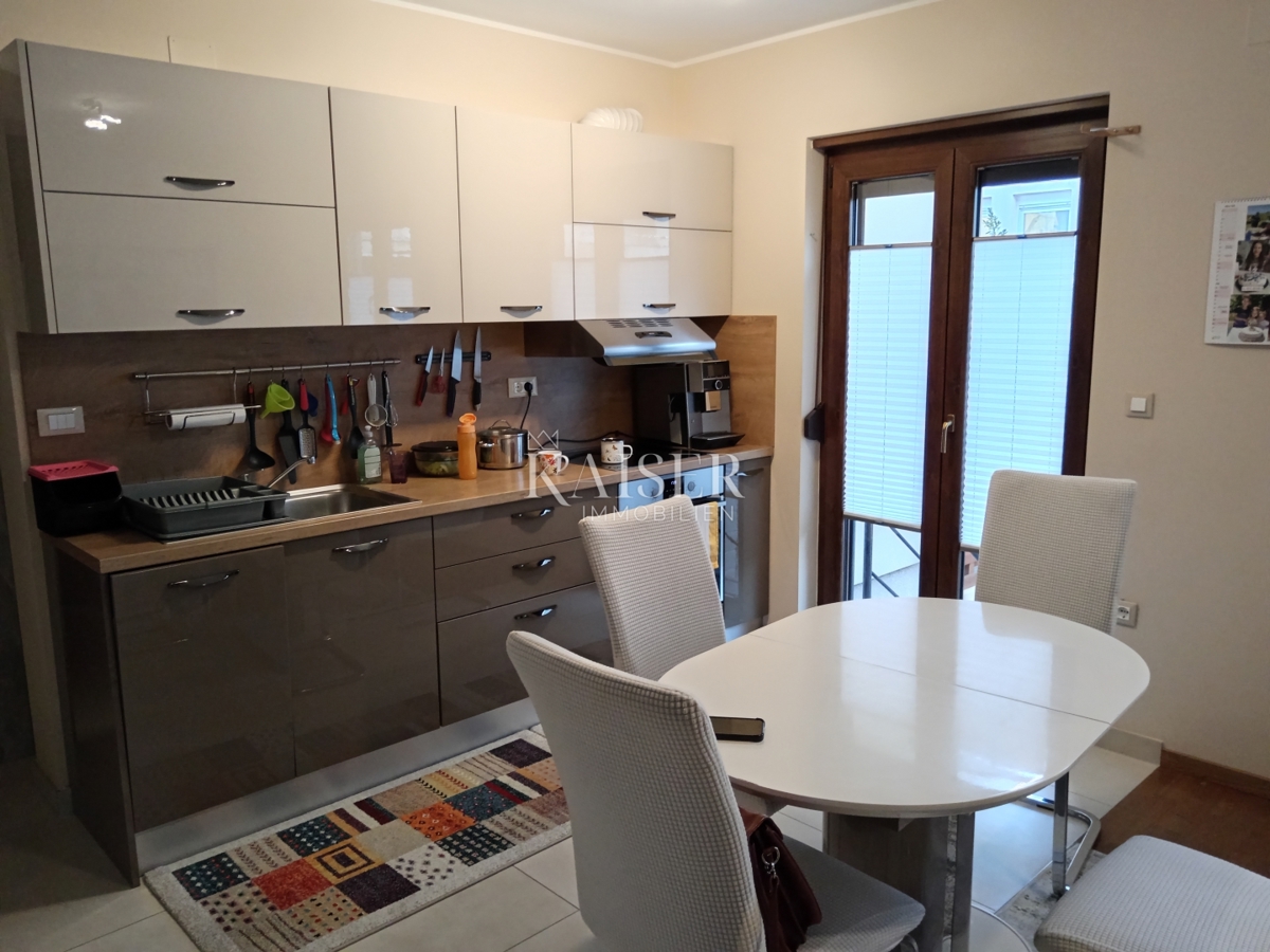 Istra, Premantura, stanovanje v pritličju na odlični lokaciji